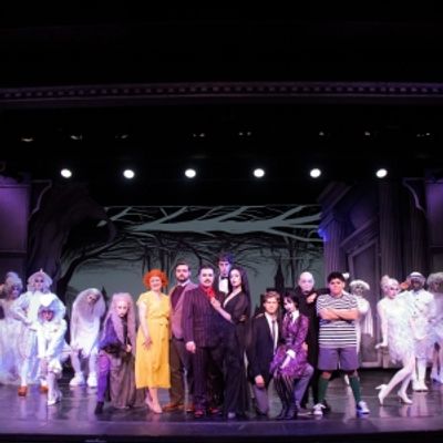 Review: THE ADDAMS FAMILY at Dutch Apple Dinner Theatre