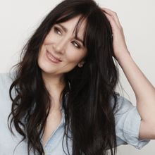 Dee Roscioli to Join TÍTANIQUE as Céline Dion in April