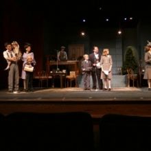 BWW Review: The Pollard Dazzles this Holiday Season with IT'S A WONDERFUL LIFE: A LIV