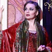 Sunny Showtunes: 'Stumble' Into the Weekend with THE DROWSY CHAPERONE