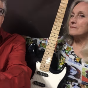 Bees Deluxe to Play Daryl's House This Month