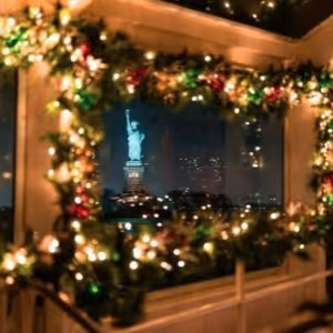 CIRCLE LINE Announces Return of Holiday Harbor Lights Cruise