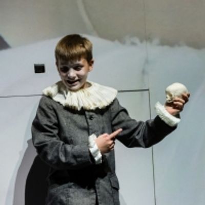 BWW Review: HAMNET Explores the Complexities of a Famous Father Through the Eyes of a Child at Next Wave 2019