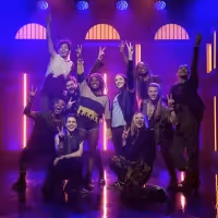 VIDEO: The Cast of JAGGED LITTLE PILL Performs 'Hand in My Pocket' on LATE NIGHT… Video