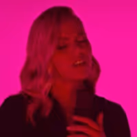 VIDEO: MEAN GIRLS' Reneé Rapp Performs in New 'World Burn' Music Video Video