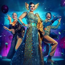 Seiriol Davies' HOW TO WIN AGAINST HISTORY THIS SUMMER is Coming to Edinburgh Fest