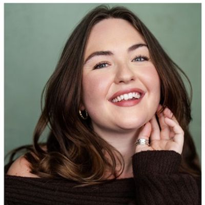 Interview: Lauren Quigley of ESCAPE TO MARGARETAVILLE at Cornwell's Dinner Theatre, Turkeyville, USA