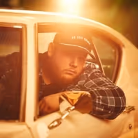 Luke Combs Will Musical Guest on SATURDAY NIGHT LIVE
