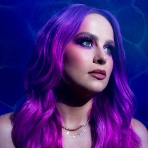 Abigail Barlow Returns with New Single 'Rock Bottom'