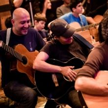 Guitar Mash Brings “Urban Campfire: Queens” to Flushing Town Hall
