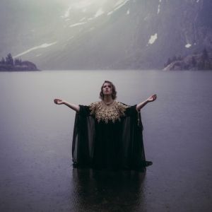 SPELLES Releases Debut Album 'Diving Into the Arms of the Divine'