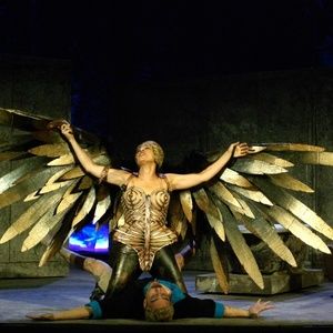 CRÍTICA: ÁNGELES EN AMÉRICA at Teatro Helénico
