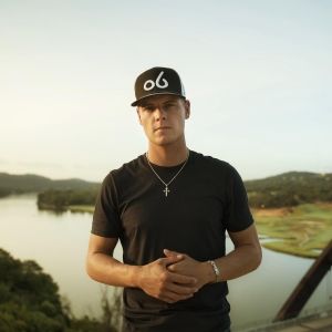 Country Riser Lane Smith Releases Touching New Single 'Austin'