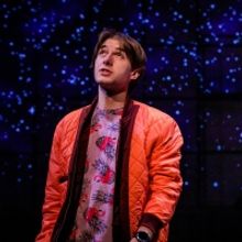 BWW Review: THE CURIOUS INCIDENT OF THE DOG IN THE NIGHT-TIME at SHEA'S 710 Theatre
