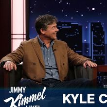 Kyle Chandler Talks FRIDAY NIGHT LIGHTS Reunion and HBO's LANTERNS on KIMMEL