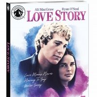 Ryan O'Neal & Ali MacGraw Will Receive Stars on the Hollywood Walk of Fame