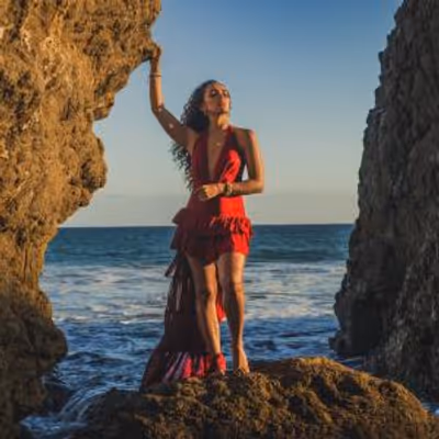 Juliana Beltrán Releases Latin-Pop Single SERÁS TÚ