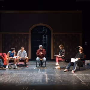 Review: STAGE KISS, Hampstead Theatre