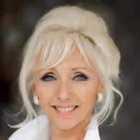 Debbie McGee Will Make Her Stage Acting Debut in THE HOUSE ON COLD HILL