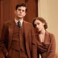 Wake Up With BWW 1/31: PARADE Casting, BONNIE & CLYDE in London, and More!