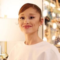 Video: Ariana Grande Bundles Up for New York Weather in New SNL Promo Video