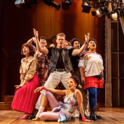 Review: A CHORUS OF DISAPPROVAL, Salisbury Playhouse