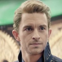 Video: Jonathan Bailey Charms as Fiyero in New WICKED Promo