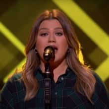 VIDEO: Kelly Clarkson Covers 'Home'