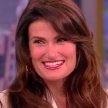 VIDEO: Idina Menzel Talks Returning to See WICKED on Broadway on THE VIEW