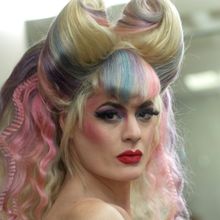 Video: Watch 'Wig In A Box' From Signature Theatre's HEDWIG & THE ANGRY INCH