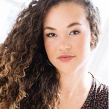 Meet the Ladies of EVITA: Solea Pfieffer and Maia Reficco!