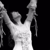 Irish Singer Caitríona O'leary Offers Live Stream Weekly Series