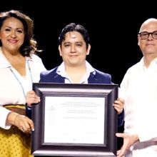 Recibe Luis Daniel Gutiérrez Salinas El Premio Bellas Artes Baja California De Drama