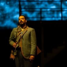 BWW Review: 'to the yellow house' at La Jolla Playhouse explores the art of persevera
