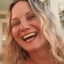 VIDEO: Jennifer Nettles and Alex Lacamoire Team Up for 'Tomorrow' Cover