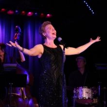 BWW Review: Jennifer Barnhart Outdoes Herself with IT'S ABOUT TIME at The Laurie Beec