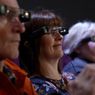 Temple University Debuts Caption Glasses for Deaf and Hard-of-Hearing Audiences