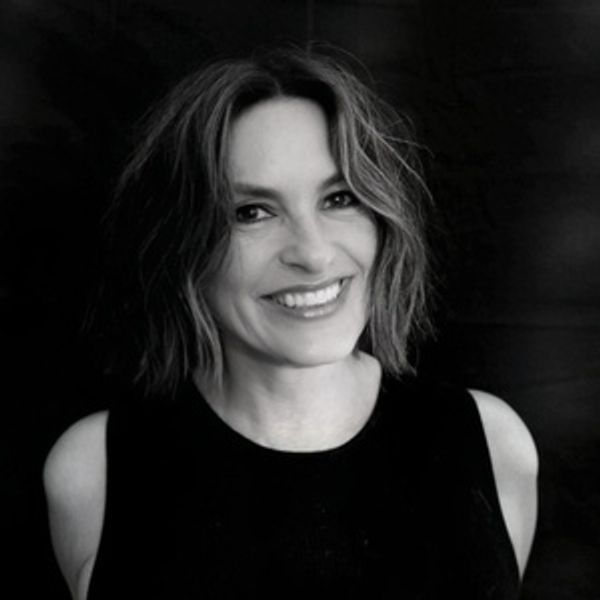 Mariska Hargitay Set as Host of 78th Emmy Awards on NBC Photo