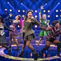 Review: SIX at Broadway San Diego