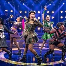 Review: SIX at Broadway San Diego