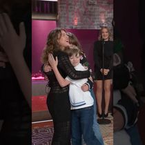 Kelly Clarkson Says Goodbye With Kids, Sings 'I'd Be Lyin'' and 'Didn't I'