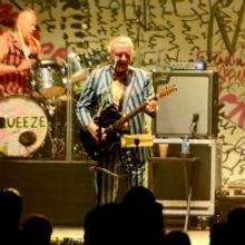 BWW Review: BWW REVIEWS: SQUEEZE  at Express Live