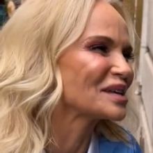 Video: Kristin Chenoweth Stops In for A WAITRESS Audition with Sara Bareilles