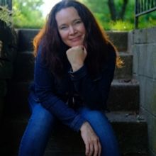 Bloomington Librarian Shares Kitchen-Table Stories and Musical Memories