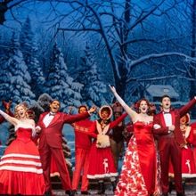 Review: IRVING BERLIN'S WHITE CHRISTMAS at The 5th Avenue Theatre