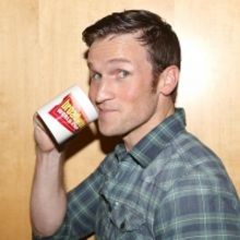 Wake Up With BWW 1/9: THE NANNY is Headed to the Stage, and More!