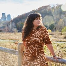 Abigail Lapell Shares Focus Track 'Flowers in my Hair' From New Album