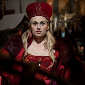 Exclusive: Rebel Wilson Shares Personal Connections to JULIET & ROMEO Role
