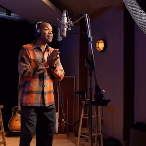 Exclusive: Darius de Haas Sings 'Silent Night' on New Album, Let Me Carry You This…