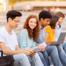 BroadwayWorld Seeks High School and College Student Bloggers for Fall 2026